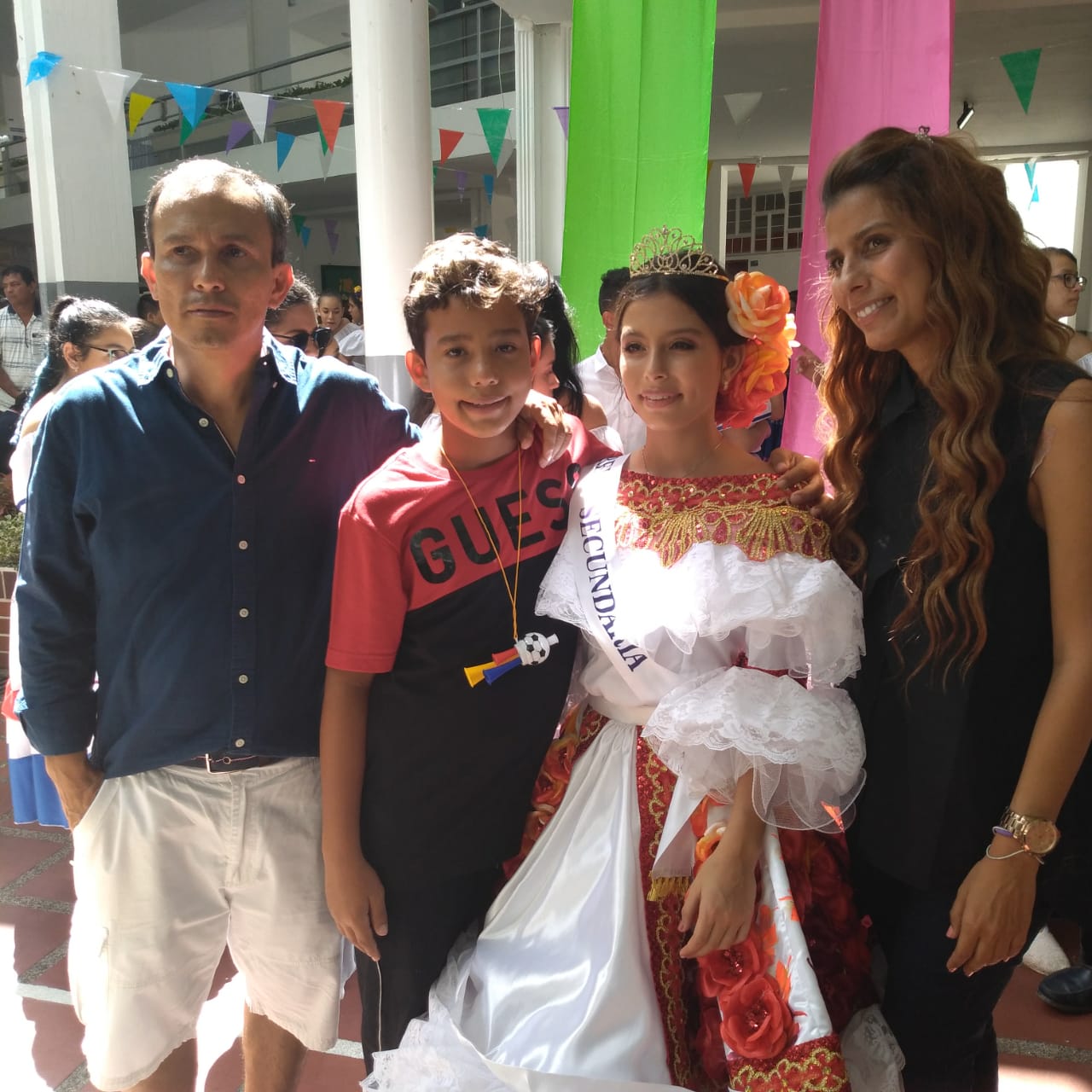 De este logró fue participe su familia; su padre Francisco Javier Ruiz Ortiz, su mamá Yenny Osorio y hermano Nicolás Ruiz Osorio.